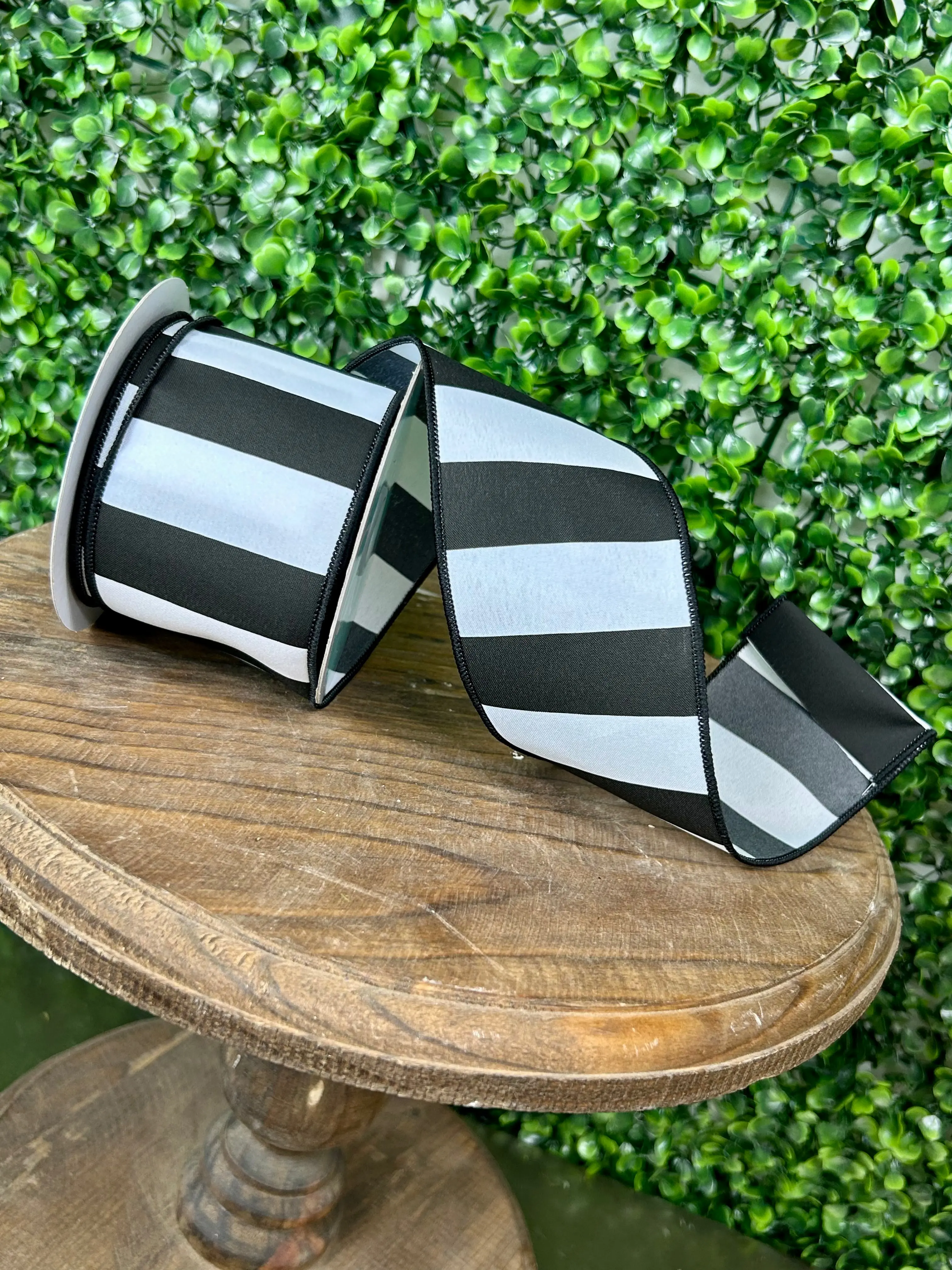 2.5 Inch By 10 Yard Black And White Wide Stripe Ribbon