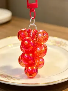 Grape Keychains, Creative Cute Bubble Jelly Grape Cluster Keychain Emulational Fruit Car Key Students' School Bag Pendant Gift