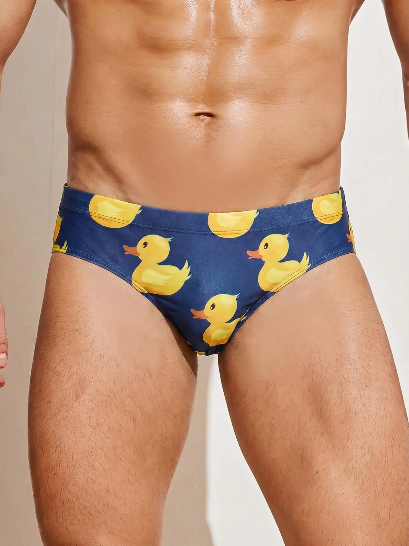 Men's Duck Pattern Triangle Swim Trunks, High Elastic Quick-Dry Men's Swimsuit, Summer Beach Swimming Surf Shorts, Sporty Animal Print, Swimwear, Beachwear, Water Sports, High Elasticity, Clothing