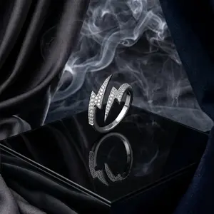 The Crystal Bolt - Luxurious Silver Tone Ring with Rhinestones, Perfect for Any Occasion