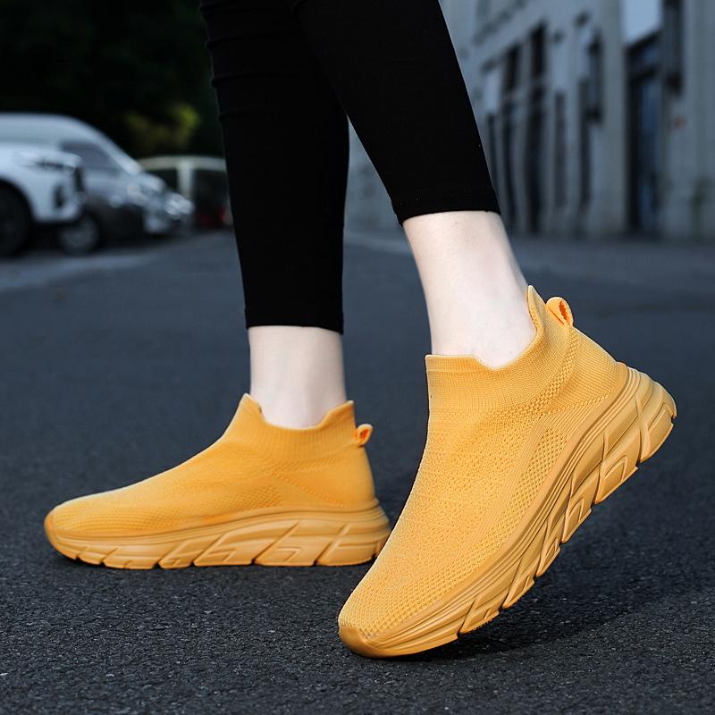 Women's Slip-On Walking Shoes - Fashionable Sports Sneakers with Lightweight Non-Slip Soles for Casual Travel & Work Knitted Design & Platform Sole Comfortable & Stylish