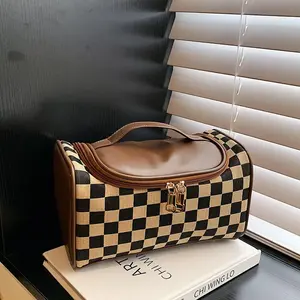 Vintage Checkerboard Pattern Makeup Bag, Large Capacity Cosmetic Storage Bag, Zipper Makeup Organizer Pouch, Versatile Storage Bag for Skincare, Lotion, Cream, Lip Balm, Eyeliners, Makeup Accessories, Cosmetics Organizer