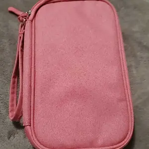 Product Review of Cable Storage Bag, Portable Double Layer Makeup Storage Box, Waterproof Stationary Storage Container, Travel Organization Pouch for Outdoor Travel, Gift Choice #TOP PICKS from j**r