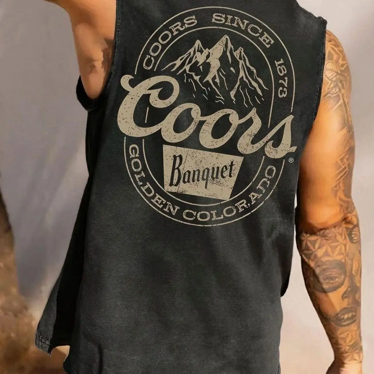 C00rs Banqt Vintage Graphic Tank Top - Men's Sleeveless Muscle Shirt (Western Country & Retro Streetwear)
