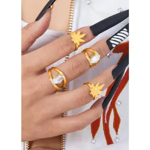 Miss Cleo Ring Set