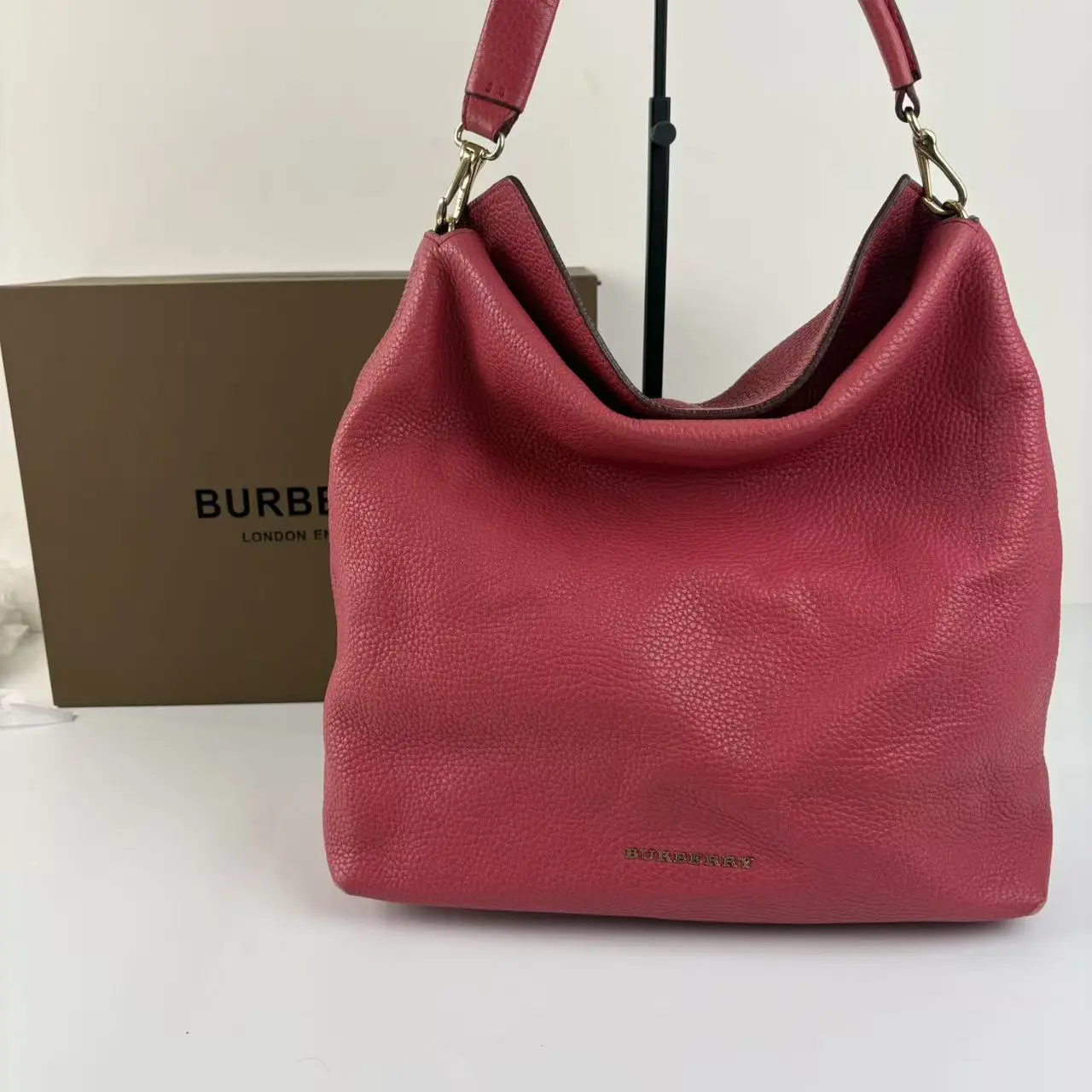 Pre-owned BURBERRY Red Leather Hobo Tote Bag