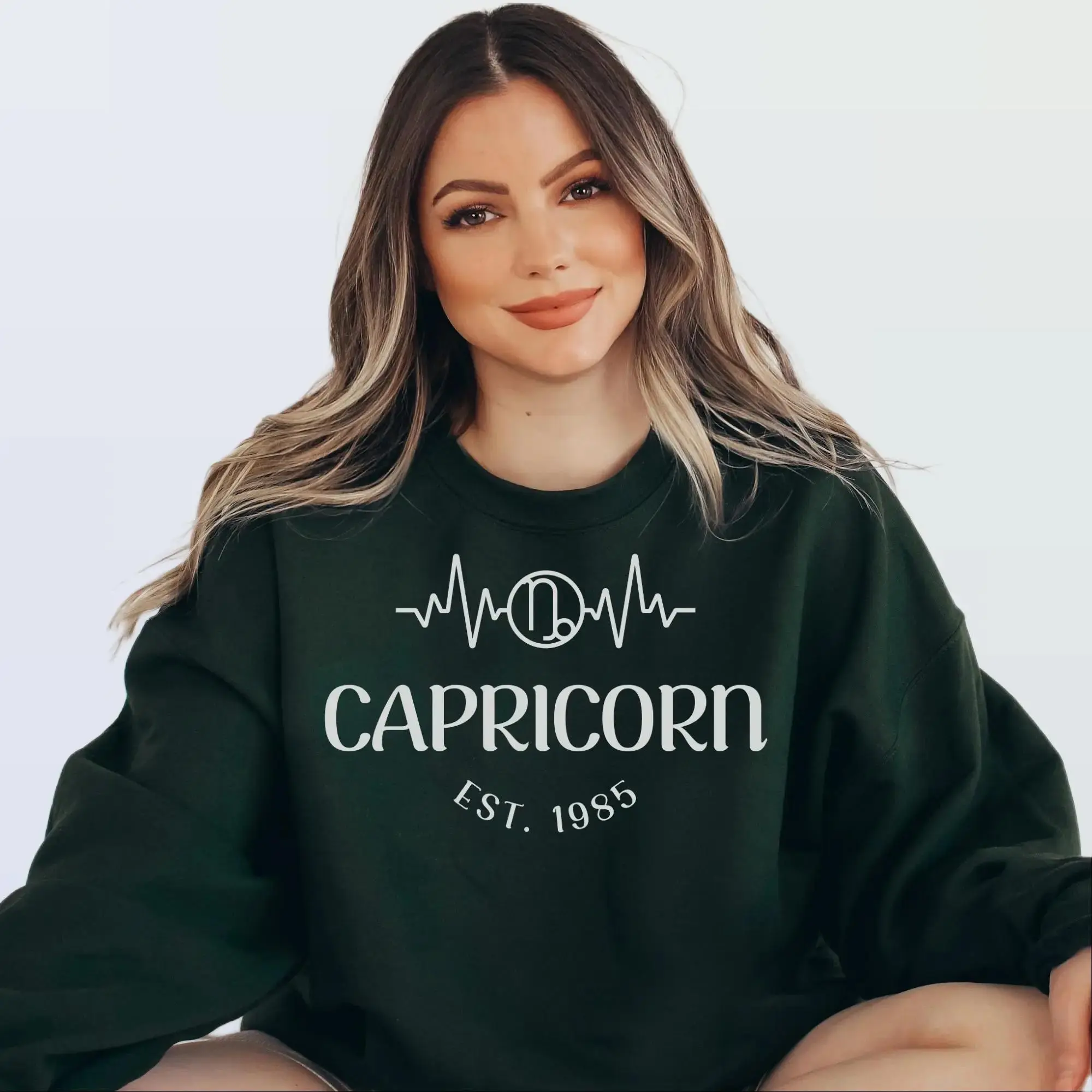 Minimalist Capricorn "Heartbeat" Birth Year Zodiac Astrology Sweatshirt Shirt Virgo Gift Horoscope Gifts Birthday Shirt Aesthetic Clothing Cotton Womenswear Comfortable Hoodie Sweaters