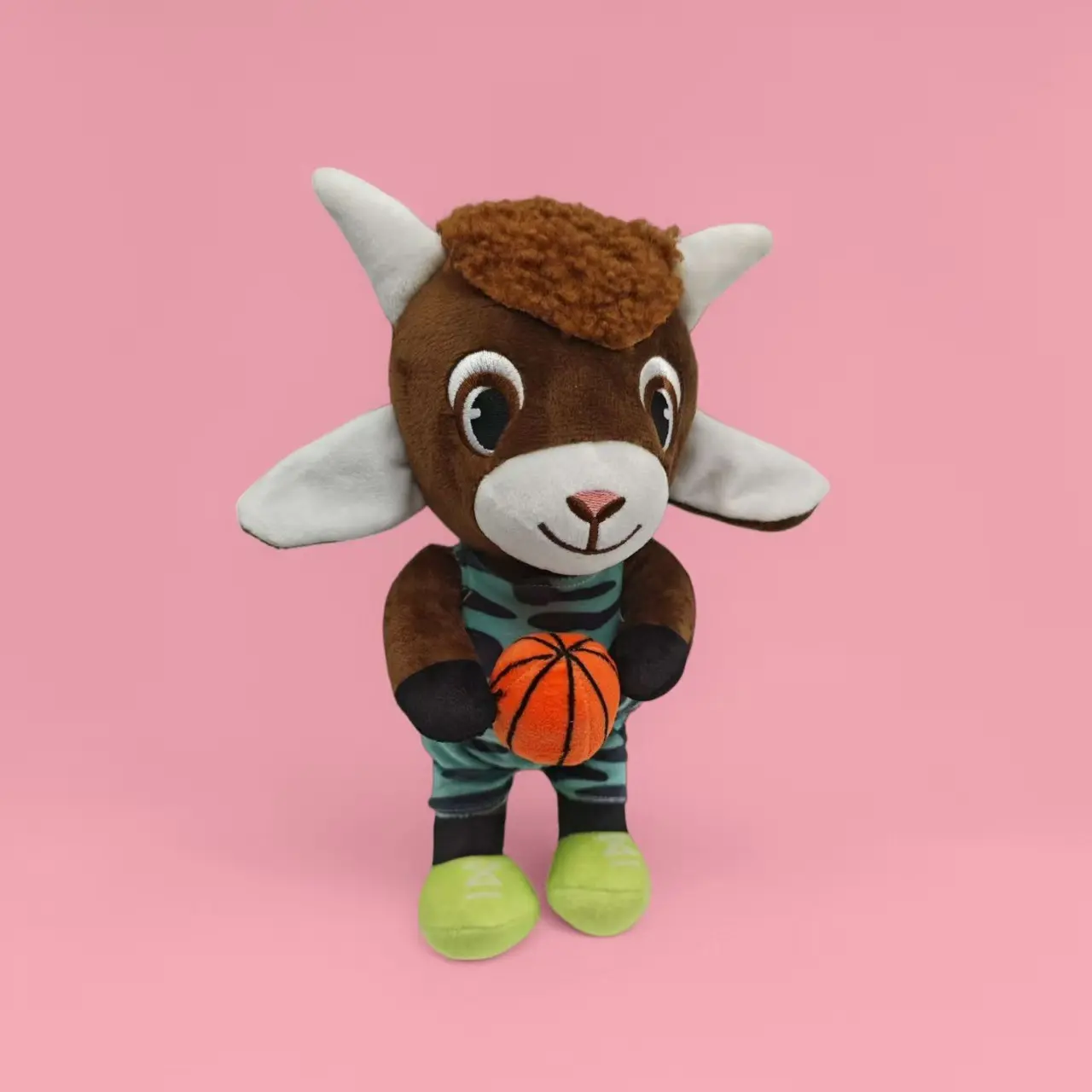 Hug Ball Goat 28cm 95g