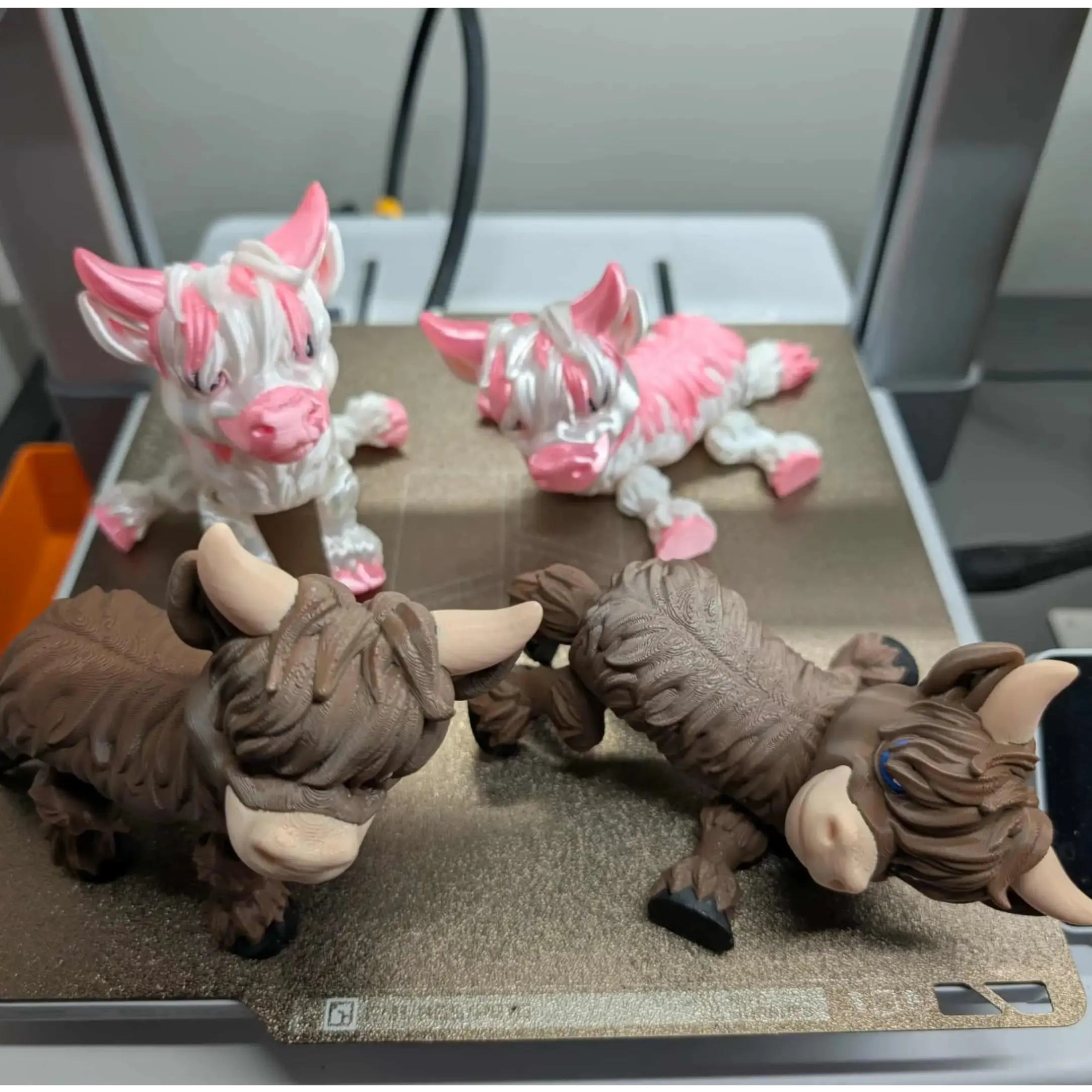 3D Printed Flexi Highland Cow: Articulated Fidget Toy, Desk Decor