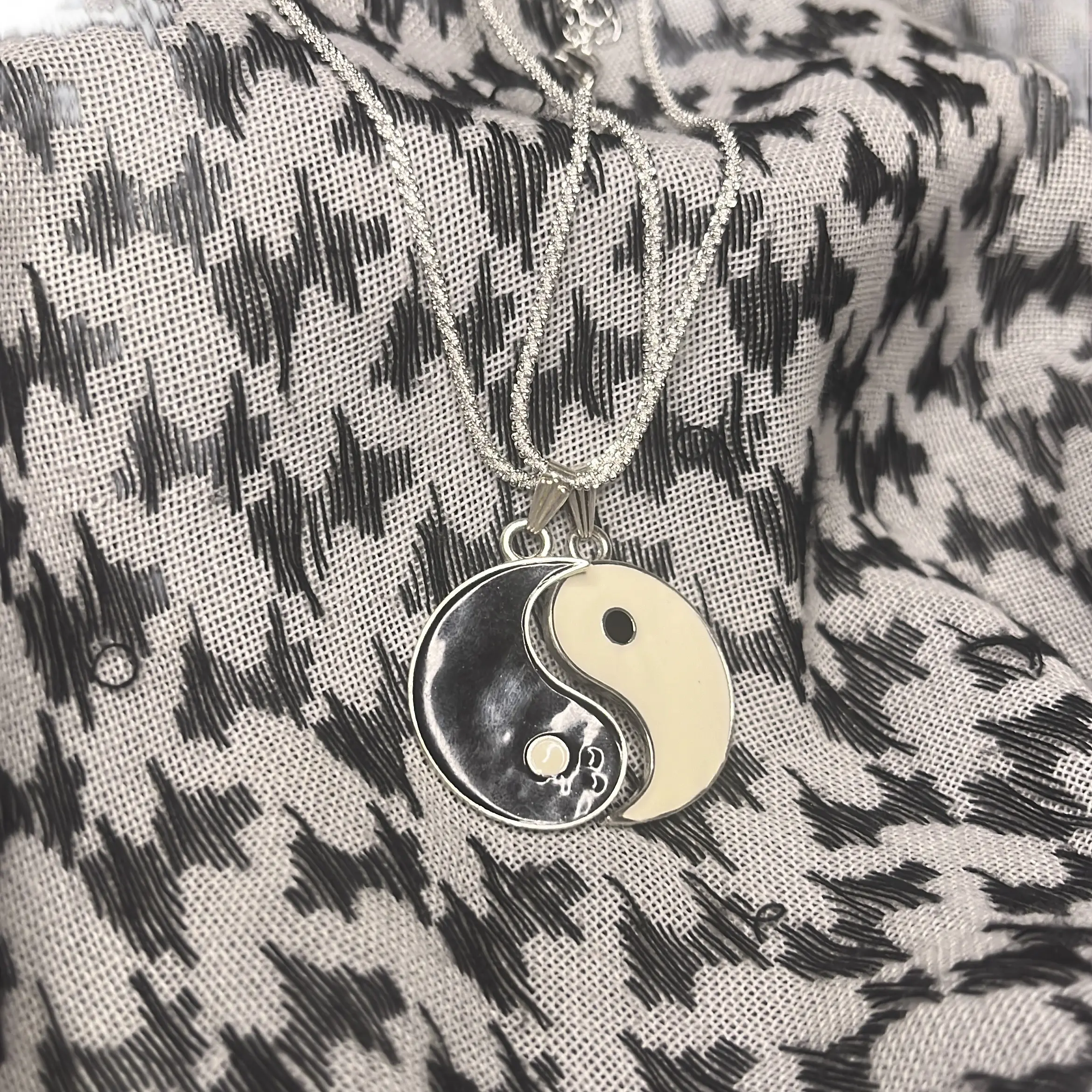 Ying-Yang Friendship Anklets