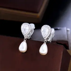 Luxurious cubic zirconia teardrop pearl ear clips, suitable for no-piercing ears; perfect for weddings, parties, banquets, and birthdays across all occasions.