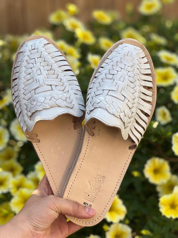 Mexican Artisanal Sandal. All sizes Boho-Hippie Vintage Sandals. Mexican Leather Mules. Solid Color Sandals. Mexican Huarache Sandal.