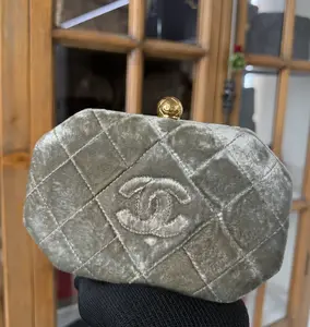 Pre-owned CHANEL Vintage chanel