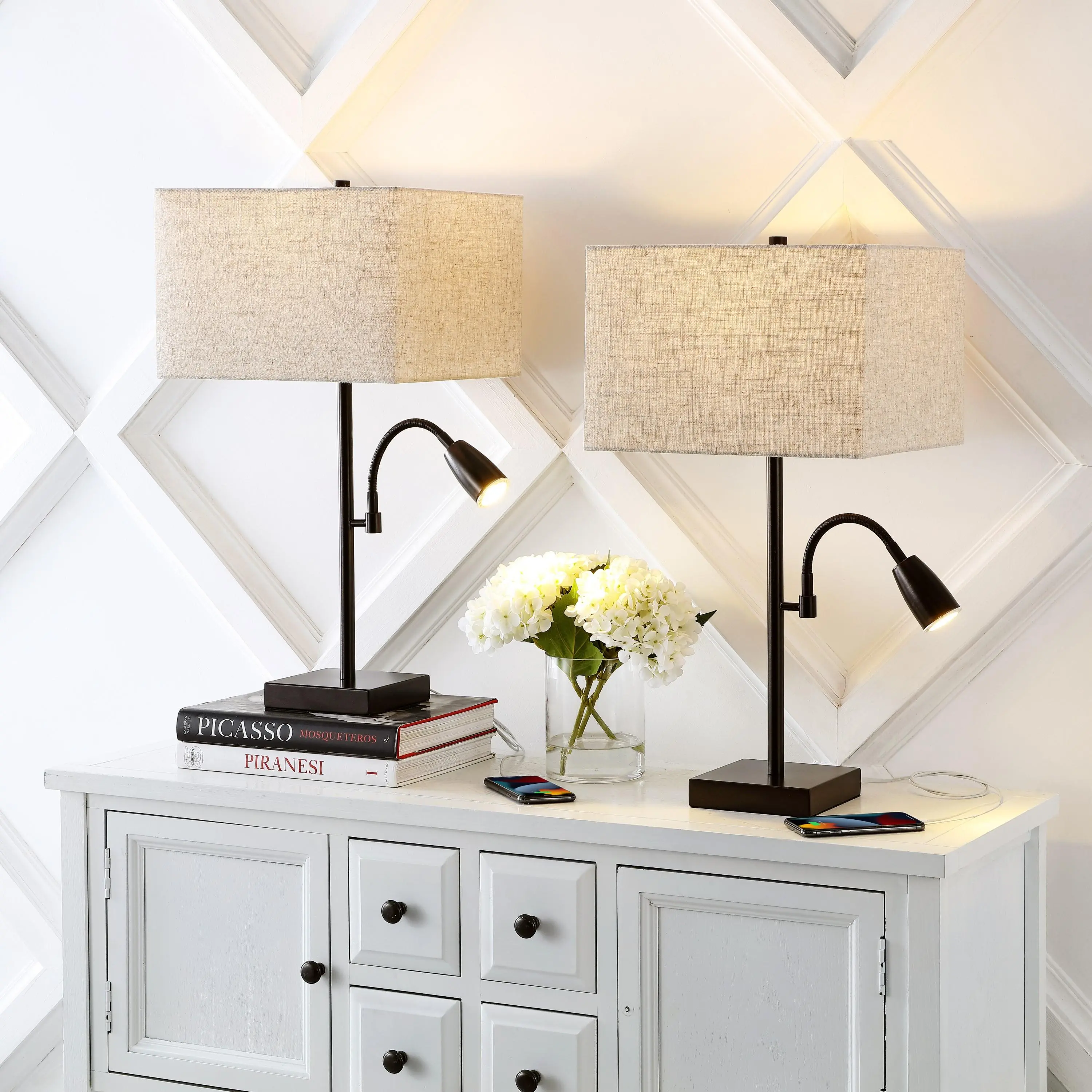 JONATHAN Y Austin 25.5" 2-Light Table Lamp, Oil Rubbed Bronze, Set of 2 | USB Charging Port, Adjustable Reading Light, Square Linen Shade, Metal Construction, Farmhouse style, LED Bulbs Included