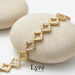 Lumi Clover Bracelet