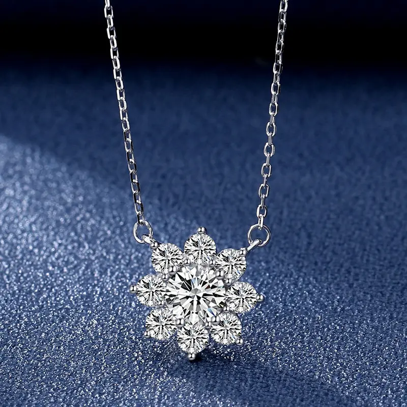 Sunflower necklace 1 carat