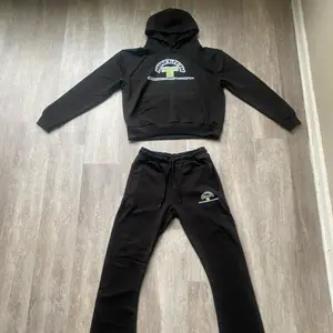 Money Team Cropped Stacked Sweat Suit