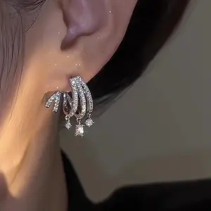 Fashionable and elegant earrings,Fashionable light luxury style, casual and fashionable jewelry, Mother's Day and Valentine's Day gifts, jewelry gifts for her,14k gold-plated