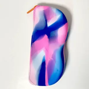 Elegant Silicone Eyeglass Case with Zipper Closure, Durable High-Quality Organized Portable Protective Storage Bag for Glasses & Earphones, Perfect Gift for Women & Moms