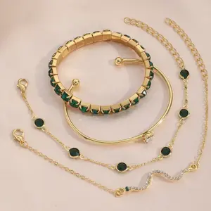 Piece Women’s Green Crystal Elastic Bracelet Set – Stylish Snake-Inspired Design, Perfect for Travel & Everyday Outfits