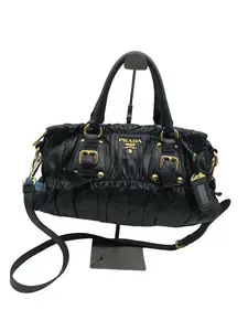 Pre-owned PRADA Black Gathered Leather Handbag with Crossbody Strap/WJ05219209/9209