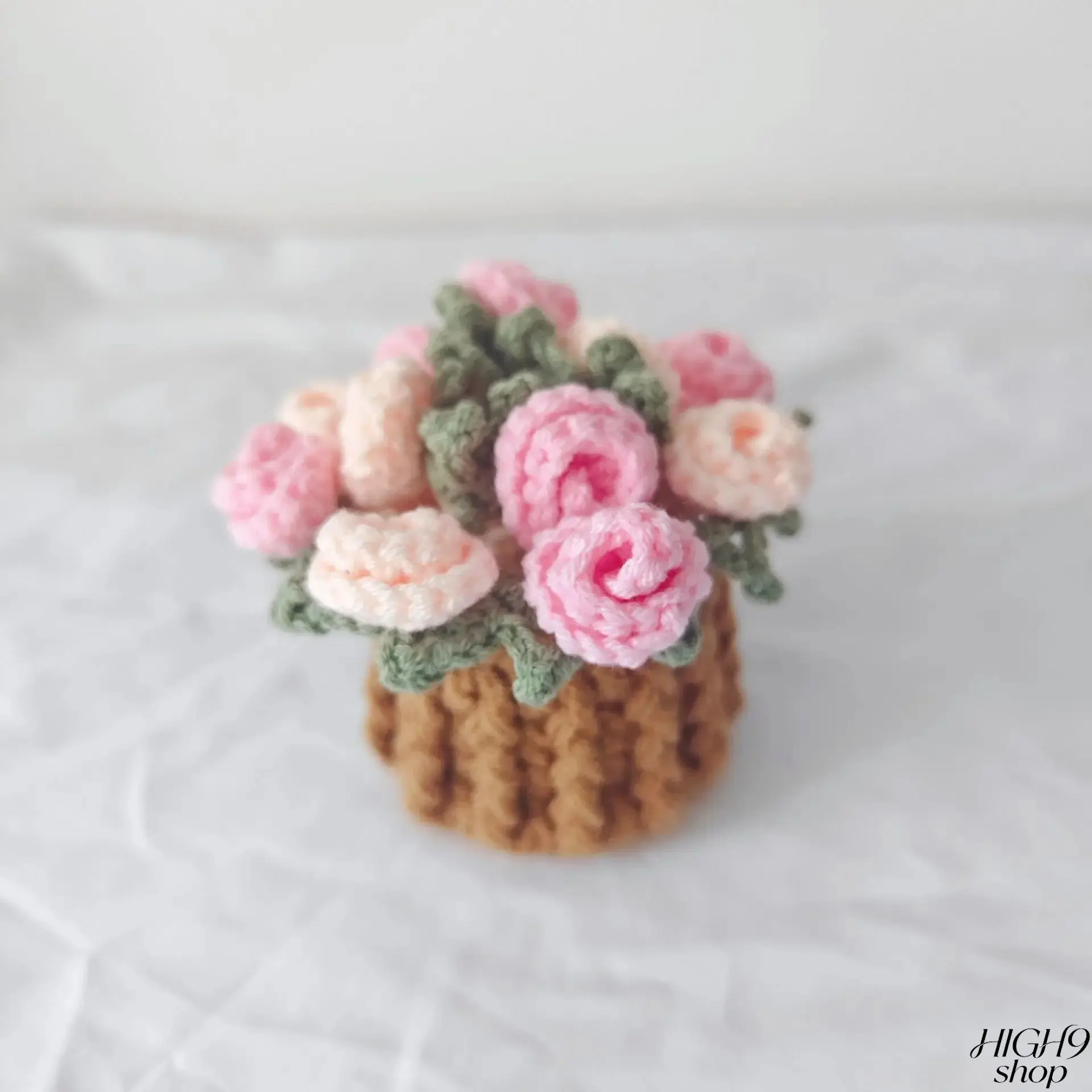 Handmade Crochet Flower Bouquet Coasters - Aesthetic Yarn-Knitted Floral Cup Mats, Elegant Home Decor Table Ornament, Practical Tableware Accessory, Thoughtful Mother's Day Gift