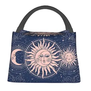 Lunch bag for men and women, reusable hand-held insulation bag,sun and moon pattern, is an essential item for outdoor camping and daily commuting. It is made of safe and durable insulation material, with a portable and stylish design