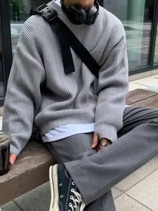 Men's Loose-Fitting Knit Pullover Sweater, Thumb Design Long Sleeve Round Neck, Casual American Style for Spring Autumn, Knitwear