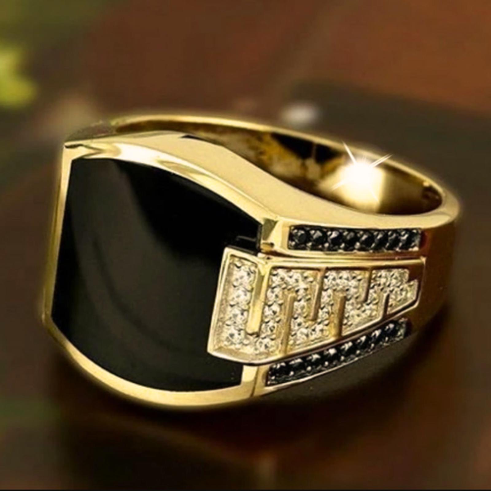 Classic punk-style men's ring, gold-plated wedding and engagement jewelry, adorned with black stones for a stylish look for gentlemen.