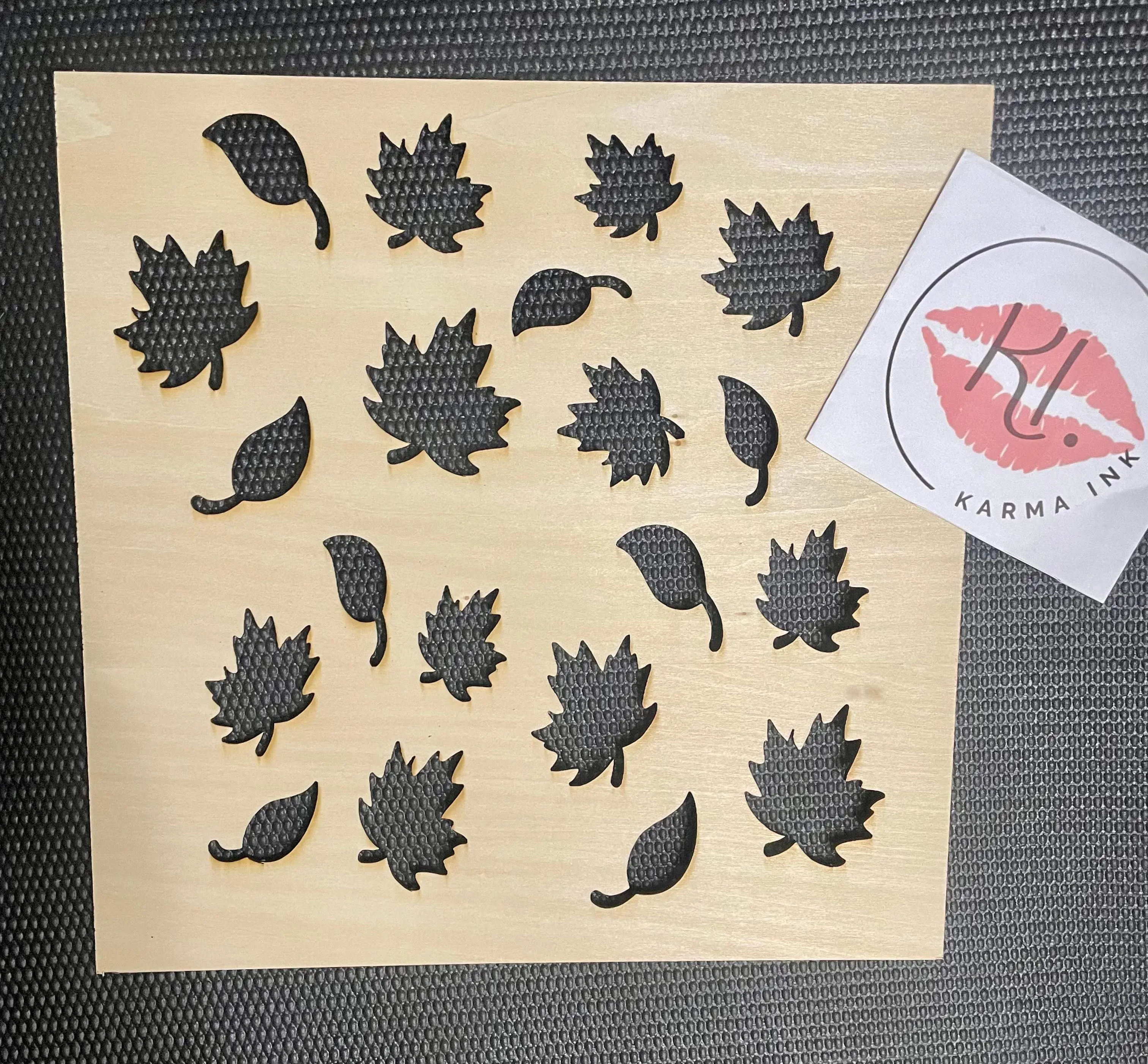 11x11 Wooden Fall Leaves Stencil for T-Shirt bleaching (Beginner Bleachers)