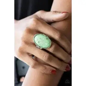 Paparazzi - Glittery with Envy - green