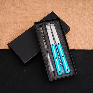 Stress Relief Hand Flip Toy, Boxed Gift for Friends, Relaxing Fidget Spinner, Perfect Stress Reliever, Fun and Interactive