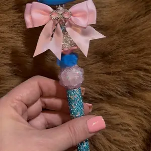 [E10] [claim First] Extra Tall Character pens with 1 Ink Refill Bow Design Pearl Accents for Stylish Writing