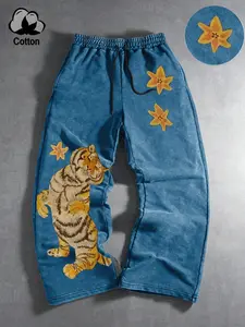 Men's and women's styles, Streetwear design, Tiger and floral pattern print, Trendy, lightweight fabric, Cotton blend, Straight-leg pants, Casual sport trousers, with a relaxed fit, Suitable for streetwear, Y2K style, everyday wear