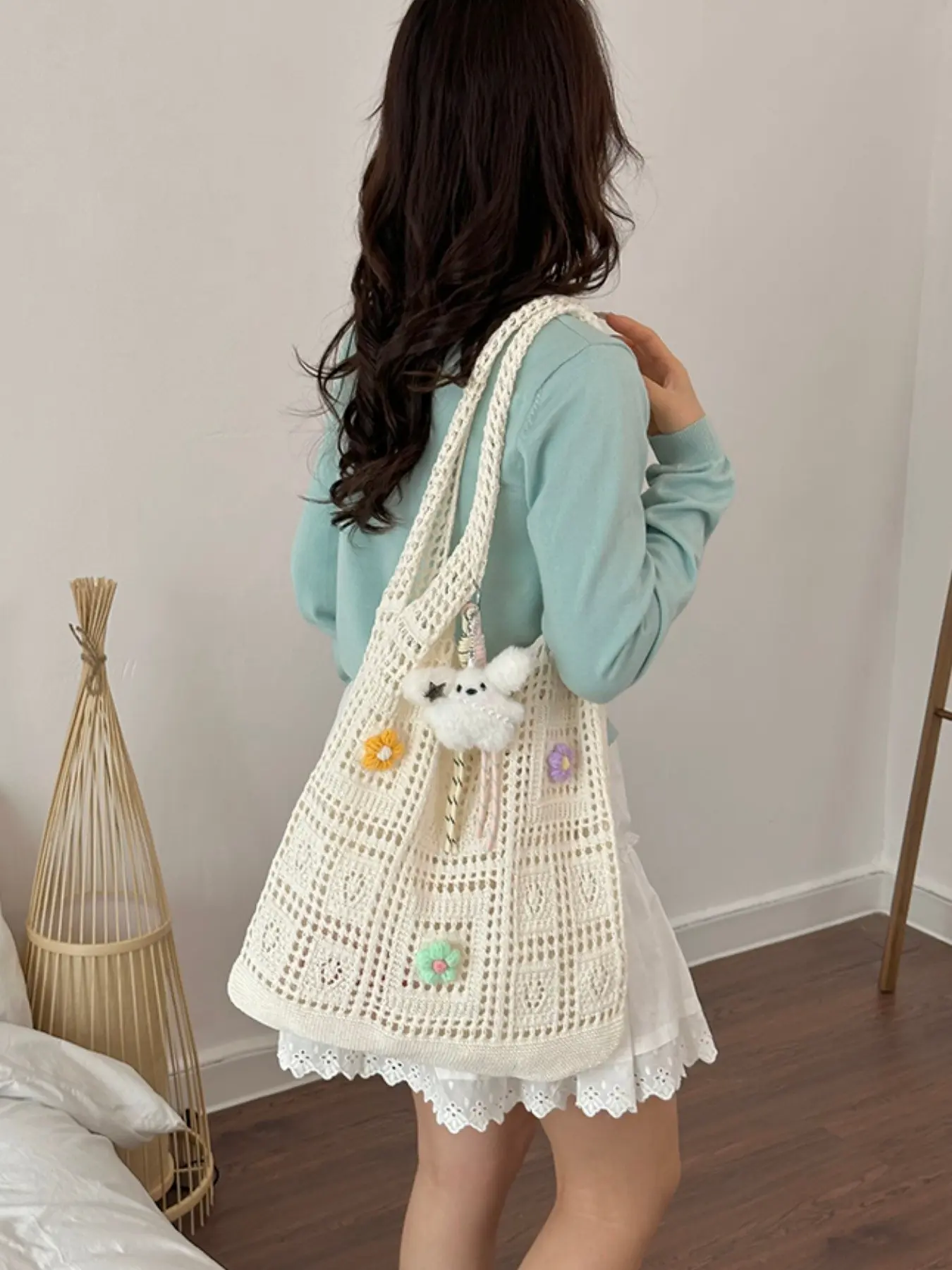 2026 New Sweet Flower Hollow Out Knit Tote Bag, Large Capacity Commute Shoulder Bag, Casual Beach Vacation Bag, Handmade Crochet Bag