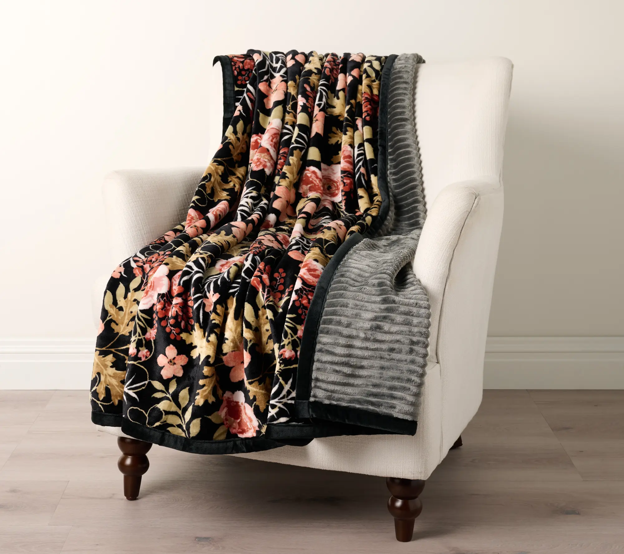 Home Reflections 60x80 Reversible Rib Harvest Printed Throw