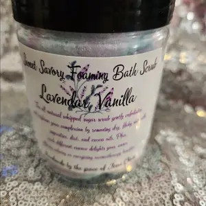 Lavendar Vanilla Foaming Body Scrub