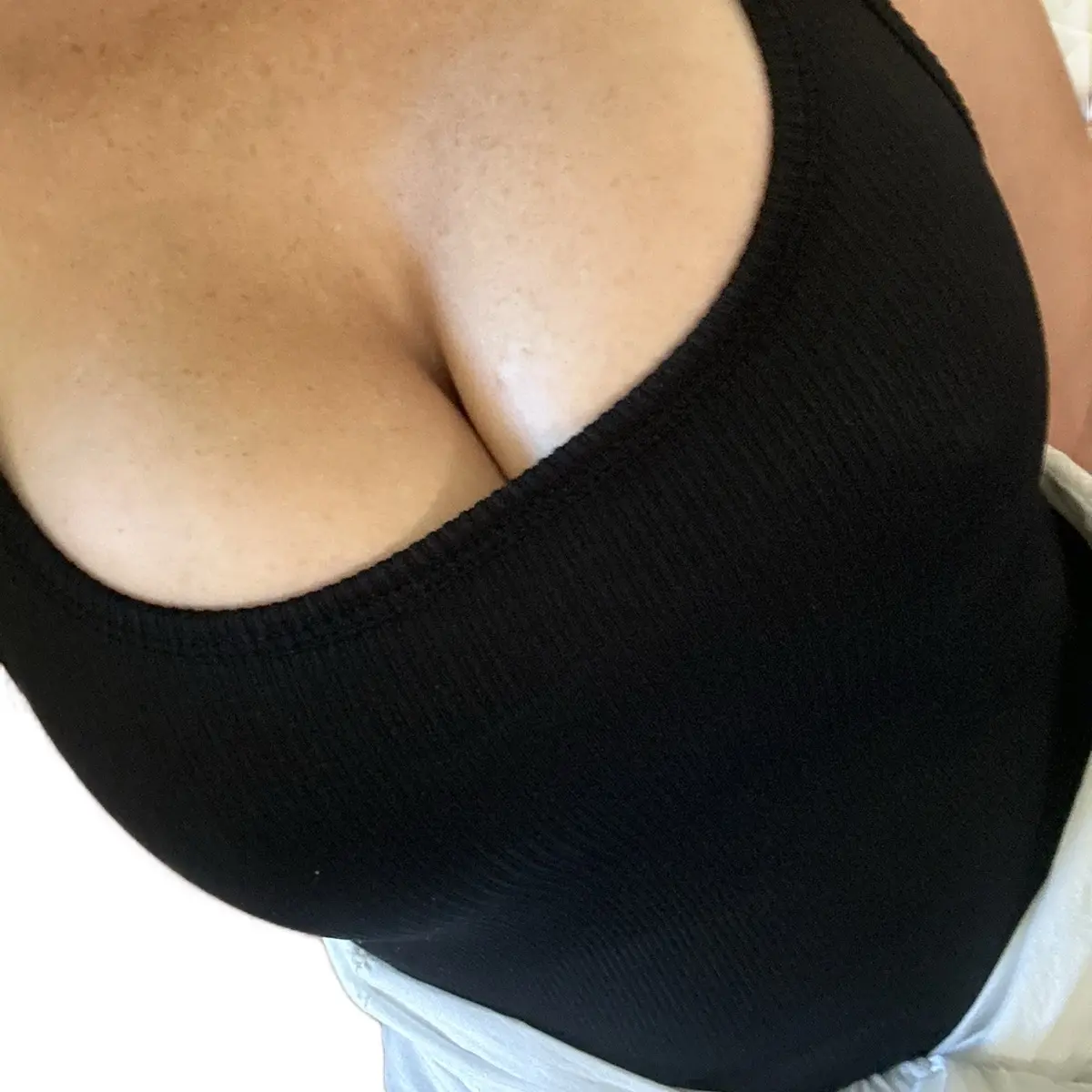 Soo slick Women's Sleeveless Ribbed Body Sculpting Jumpsuit with Tummy Control - Basic, Breathable