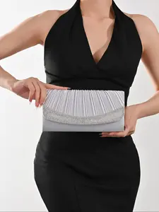 Charming Women's Sequin Clutch Purse with Chain Strap, Elegant Small Evening Envelope Bag for Parties, Perfect Gift for Girls and Women, Shimmering Finish, Compact Size