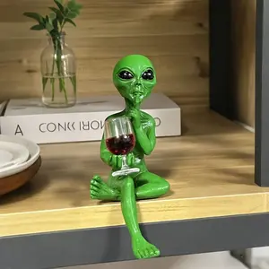 Funny Alien Drinking Wine Resin Figurine, Cute Ufo Garden Statue, Outdoor Decorative Ornament, Alien Garden Decoration, Holiday Gift Idea