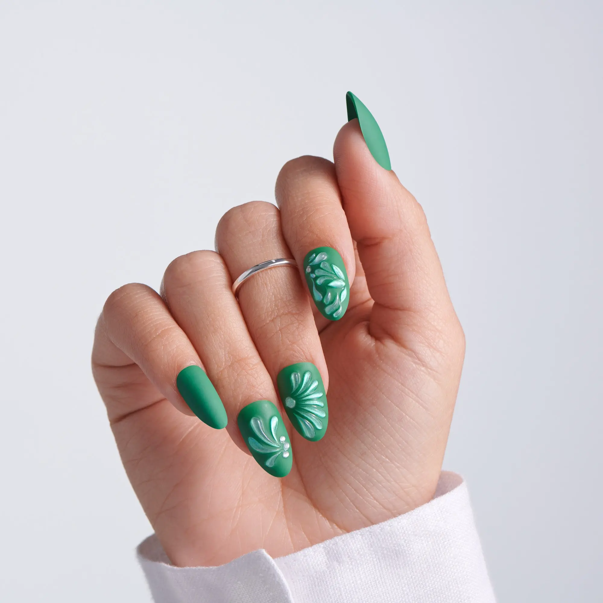 Kiss Glam Jeweled Press On Fake Glue Nails - Tropical Glow | 3D & Jewel Design, Green, Medium, Almond