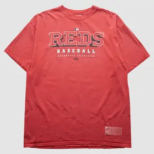 Cincinnati Reds Majestic 2000s T-Shirt - Red - 2XL
