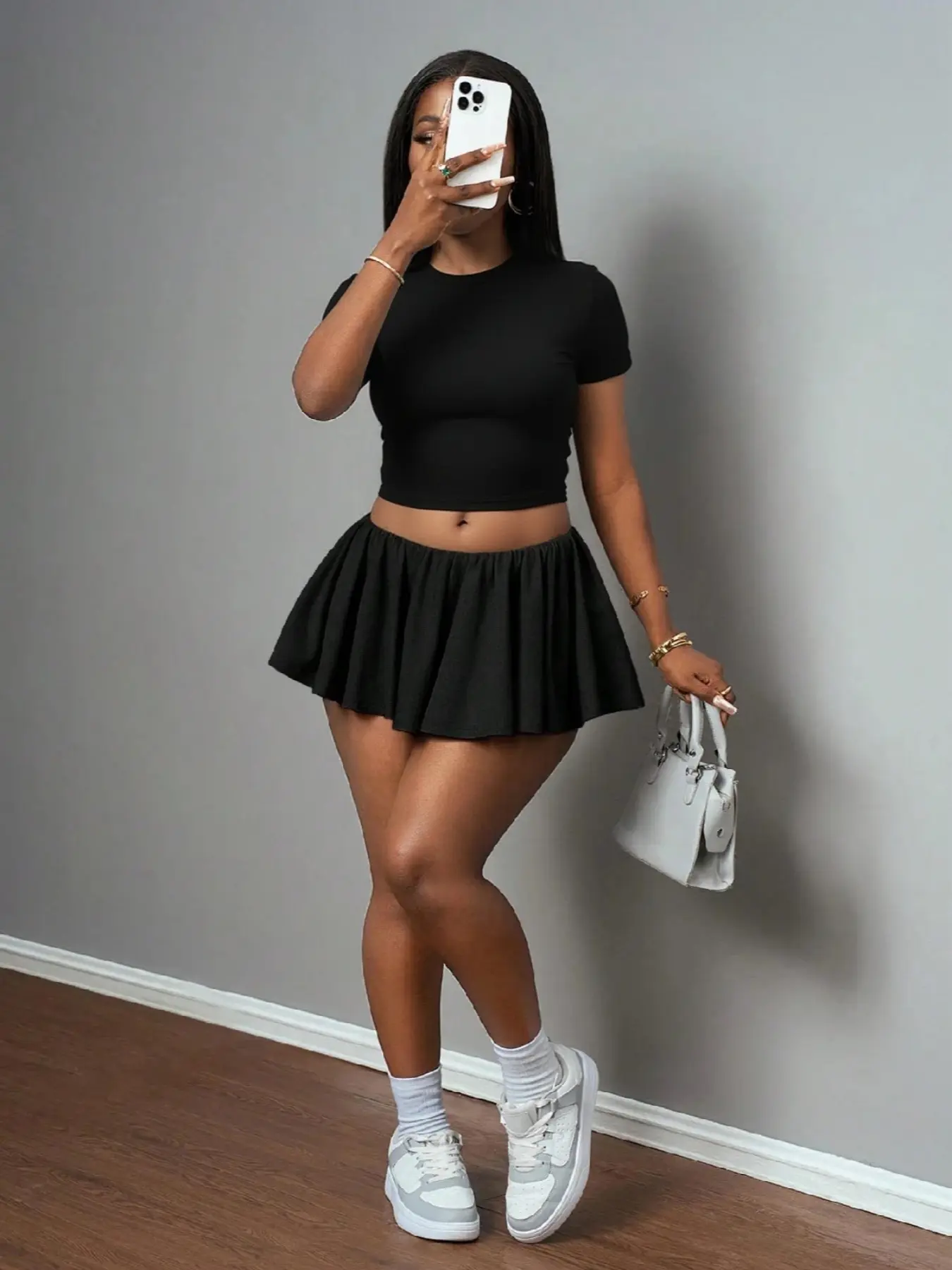 Small Round Neck Short Sleeve Solid Basic Skinny Women Casual T-Shirt, Thin Fabric for Summer, Sexy Tight-Fitting Style for Everyday Use