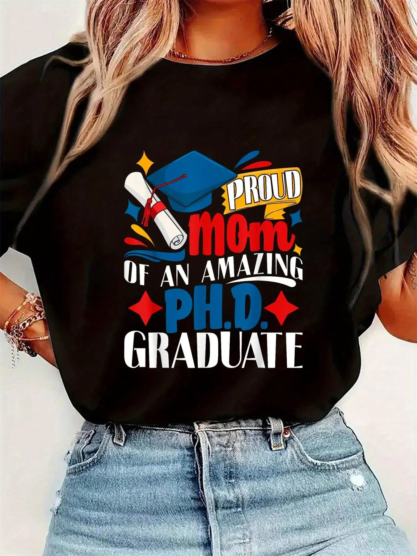 Proud Mom Of PhD Graduate PhD Graduation Doctorate Degree T-Shirt Womens Round Neck Short Sleeve T-Shirt Fashion Graphic