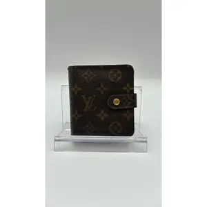 Pre-owned Louis Vuitton Leather Luxury Bags & Accessories Monogram Compact Zippy Snappy Wallet Date Code: CT0065P. Entrupy ID: 8D6R2BB.