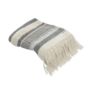HomeRoots 516625 0.2 x 50 x 60 in. Cream Woven Cotton Herringbone Throw Blanket