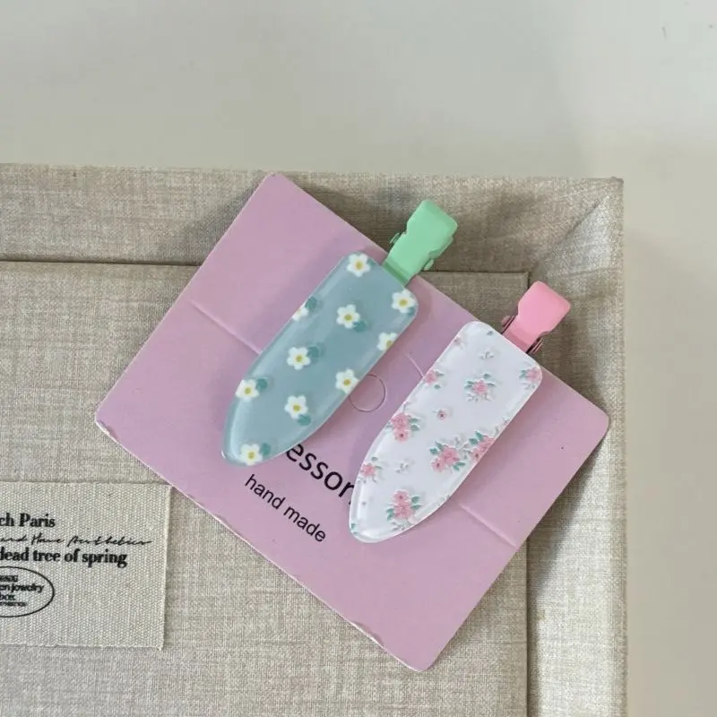 White flowers and pink flowers, hair clip set
