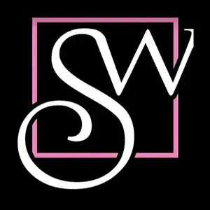 Santana's Wigs shop logo