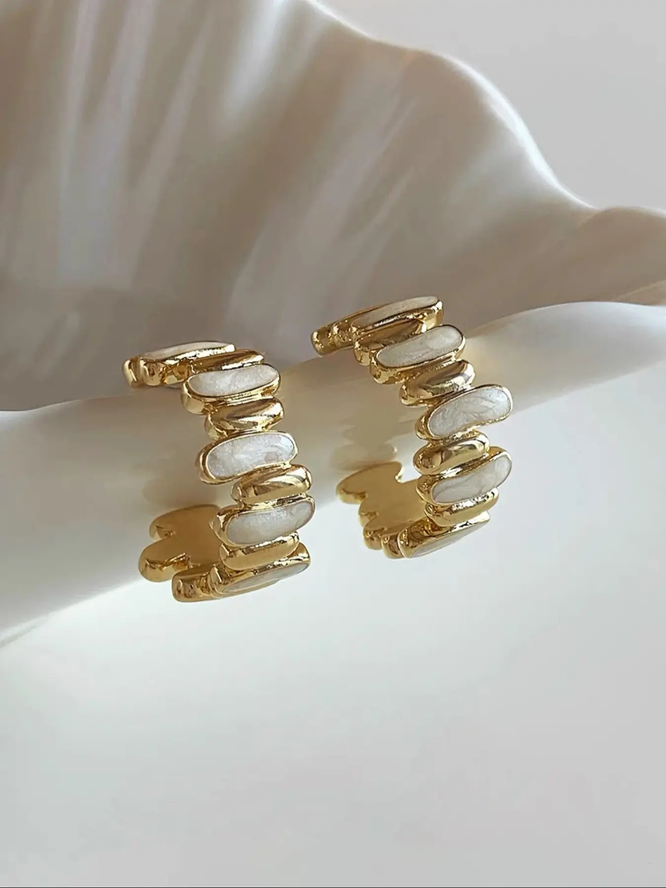 Unique Asymmetrical Geometric Earrings for Women, Lightweight Luxury Design, Perfect for Daily Wear & Vacation Style