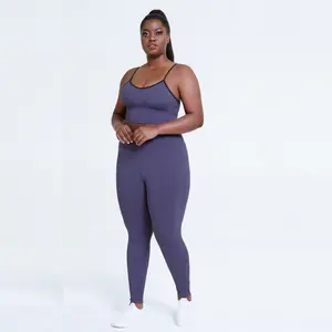 Fuzzique Plus Size Yoga Solid Color Bra Hip-Lifting Trousers Matching Set